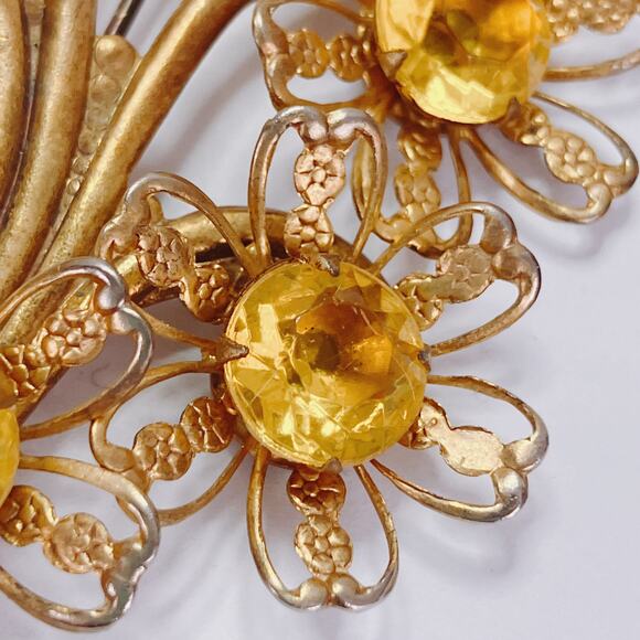 Vintage 1950s Gold Tone Filigree Floral Spray Brooch Yellow Glass Rhinestone Pin - Picture 7 of 11